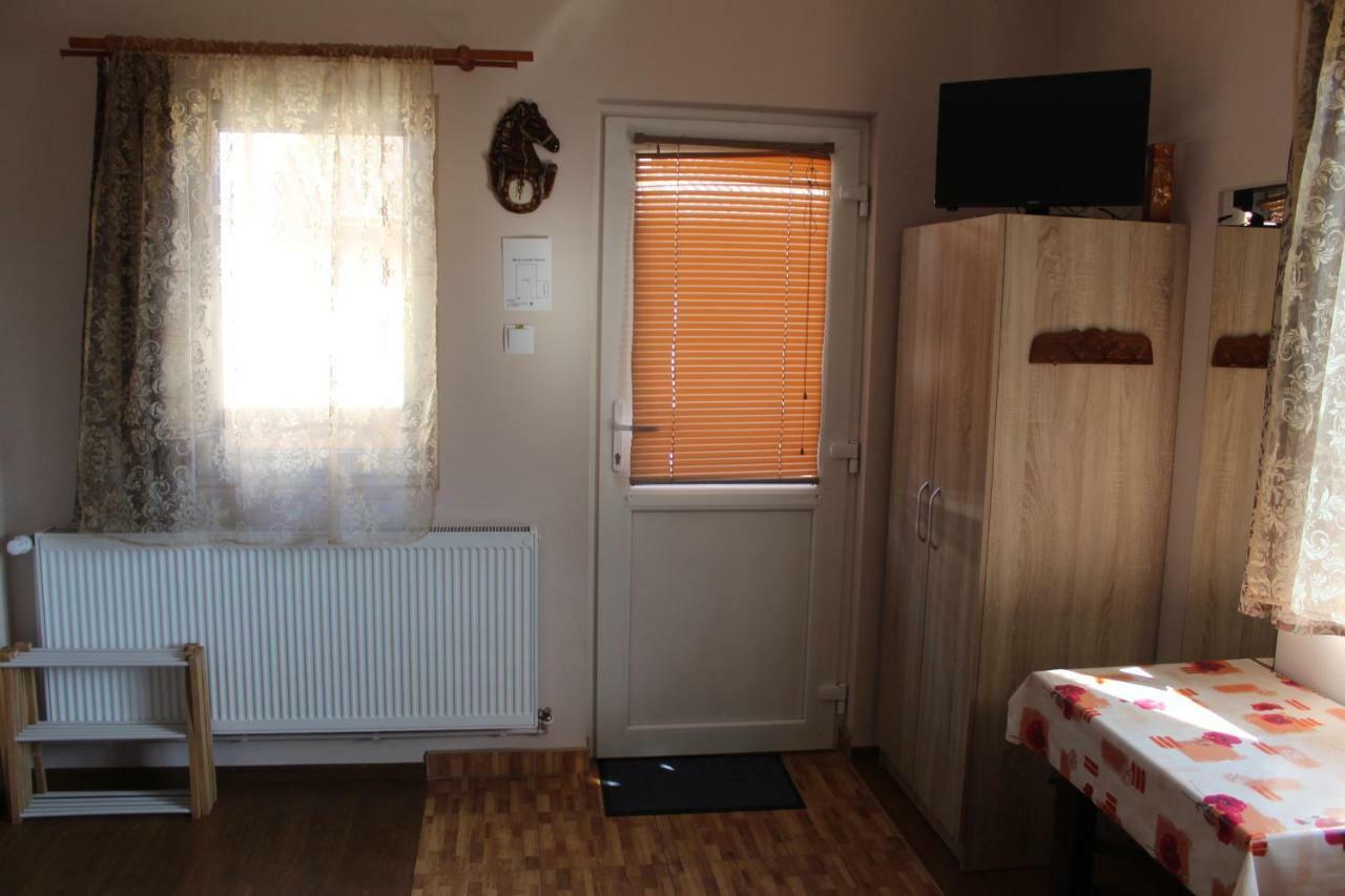 Kovacs Guesthouse Parajd Kültér fotó